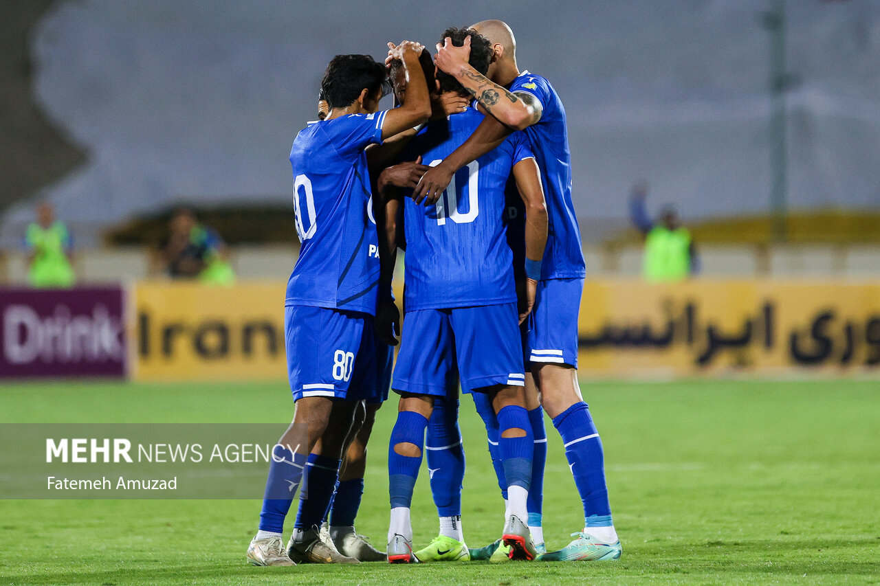 زیاده‌خواهی بازیکنان با «متمم قرارداد»؛ باشگاه‌ها خوب باج می‌دهند!