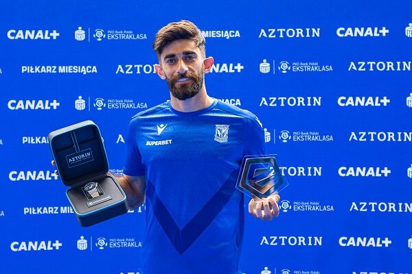 5619217 قلی زاده جایزه بهترین بازیکن ماه لهستان را دریافت کرد + عکس