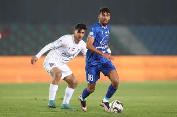 آرش رضاوند در تمرینات سپاهان حضور پیدا کرد