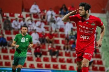 سردار آزمون ستاره تیم ملی در روزهای تعطیل خود راهی کشور ترکمنستان شد