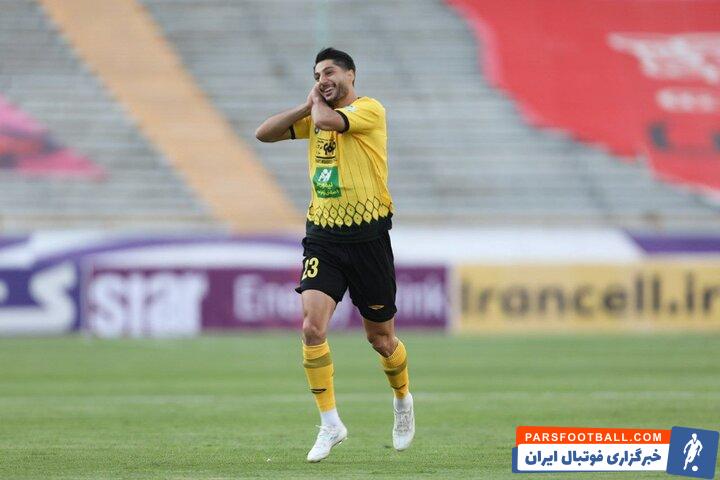 محمدمهدی محبی ستاره سپاهان راهی اتحاد کلبا خواهد شد