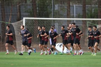 په‌ په لوسادا مربی بدنساز لهستانی قرارداد خود را با پرسپولیس کرد