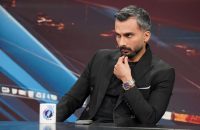 محمدحسین میثاقی مجری فوتبال برتر تصویری به همراه فرزندانش منتشر کرد