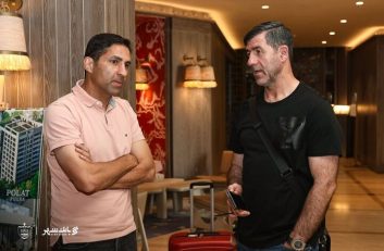 وحید هاشمیان با ستاره های پرسپولیس در ترکیه دیدار کرد