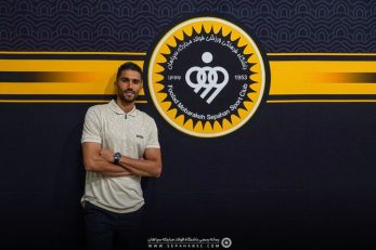 حسین حسینی بدون نوشتن کپشنی در اینستاگرام از هواداران استقلال خداحافظی کرد