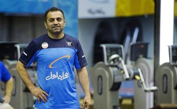 عباس حاج‌کناری بازیکن پیشین کشتی :کشتی‌گیر یهو کَله رو کرد اون تو هِی فشار میداد