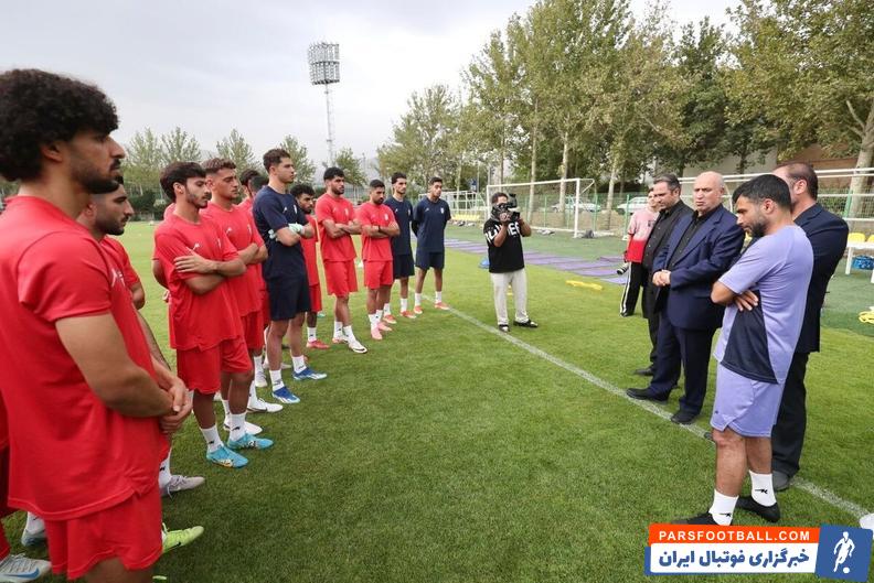 مهدی تاج رئیس فدراسیون فوتبال در اردوی تیم ملی امید ایران حضور پیدا کرد