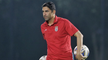 وحید هاشمیان با عقد قراردادی هدایت پرسپولیس را برعهده گرفت