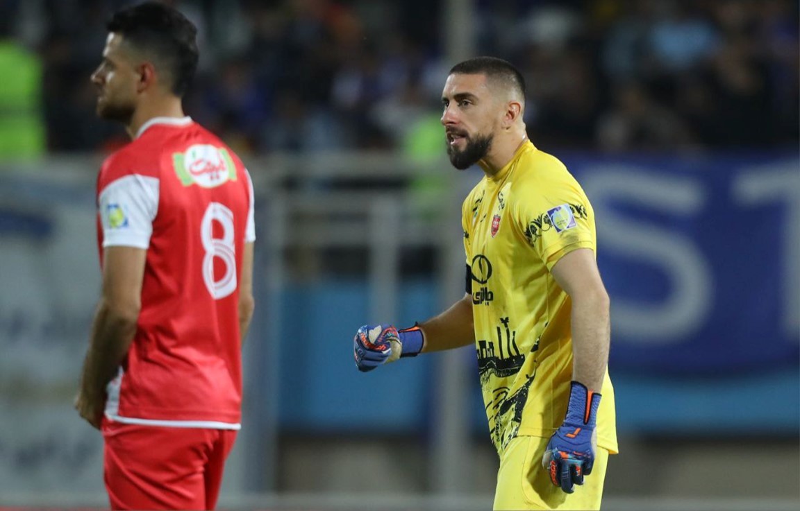 alexis-guendouz-perspolis-mortezapouraliganji-2025 الکسی گندوز دروازه بان الجزایری پرسپولیس تهران و مرتضی پورعلی گنجی مدافع میانی تیم ملی ایران و پرسپولیس تهران - لیگ برتر ایران