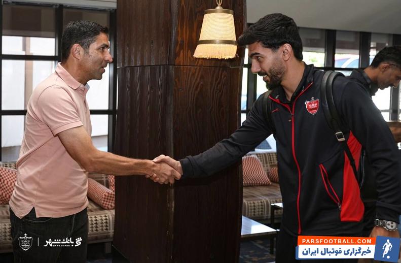 خوش بش گرم وحید هاشمیان با بازیکنان پرسپولیس در هتل محل اقامتشان در ترکیه