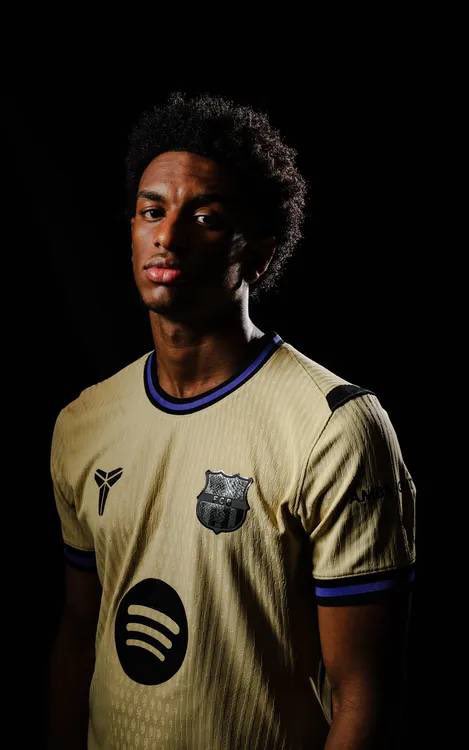 الخاندرو بالده مدافع اسپانیایی - بارسلونا