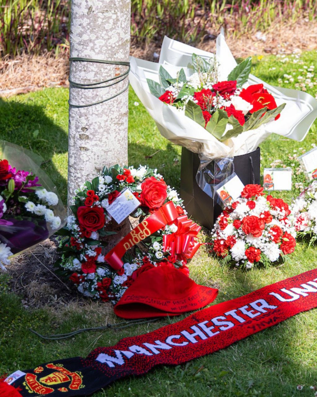 ادای احترام هواداران منچستریونایتد به ژوتا