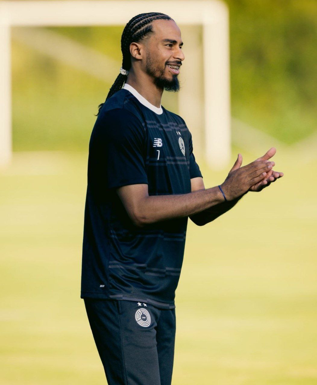 عکس از مدل موی جدید اکرم عفیف