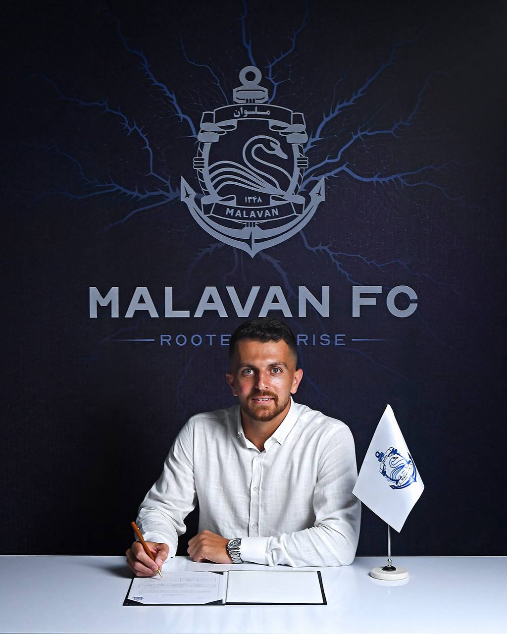 مهیار زحمتکش مدافع میانی جدید ملوان بندرانزلی  - لیگ برتر ایران