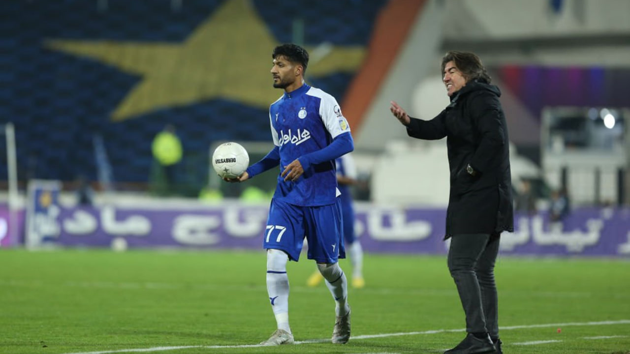 محمد محبی وینگر سابق استقلال و بازیکن حال حاضر روستوف روسیه و تیم ملی ایرانت - ریکاردو ساپینتو سرمربی استقلال تهران - لیگ برتر ایران