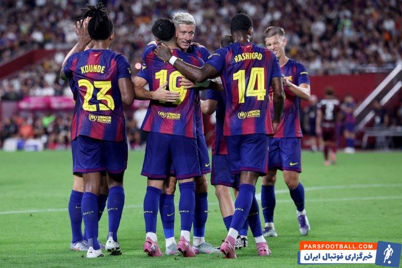 اهدای پیراهن بارسلونا به کیزو هیساموتو شهردار کوبه