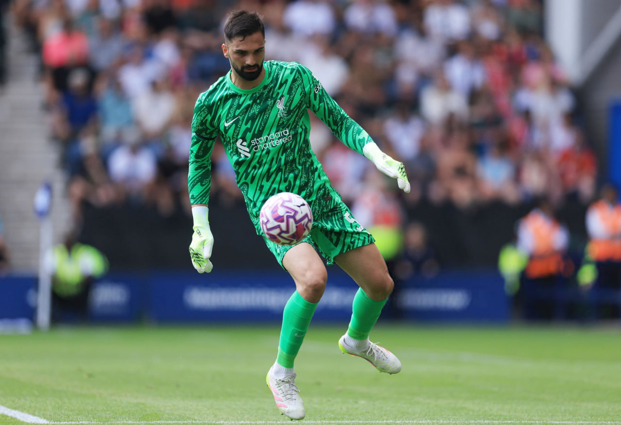 photo_2025-07-13_21-21-50 گیورگی مامارداشویلی دروازهبان گرجستانی در زمین - لیورپول