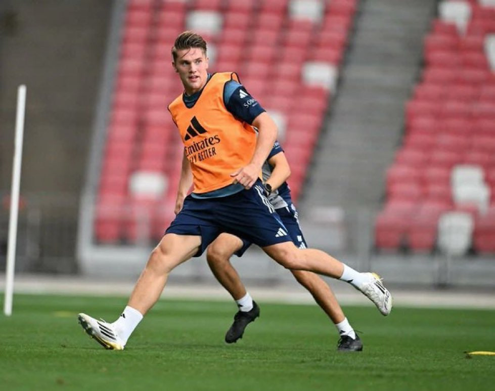 photo_2025-07-29_15-19-53 ویکتور گیوکرش در تمرین آرسنال