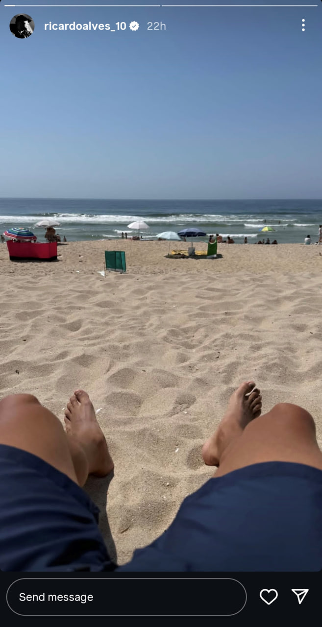 ricardo-alves-tractor-uaebeach-2025 ریکاردو آلوز هافبک تیم تراکتور در ساحل و استوری اینستاگرام شخصی این بازیکن - لیگ برتر ایران