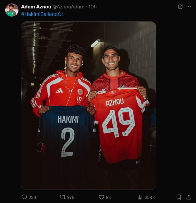 آدام آزنو و اشرف حکیمی مدافعان مراکشی در رختکن - پاری سن ژرمن - بایرن مونیخ