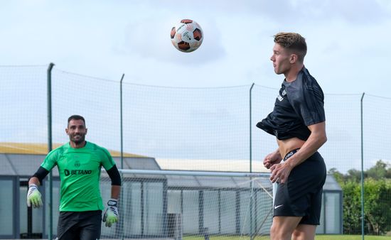 عکس از آنتونیو آدان و ویکتور گیوکرش در تمرینات اسپورتینگ لیسبون