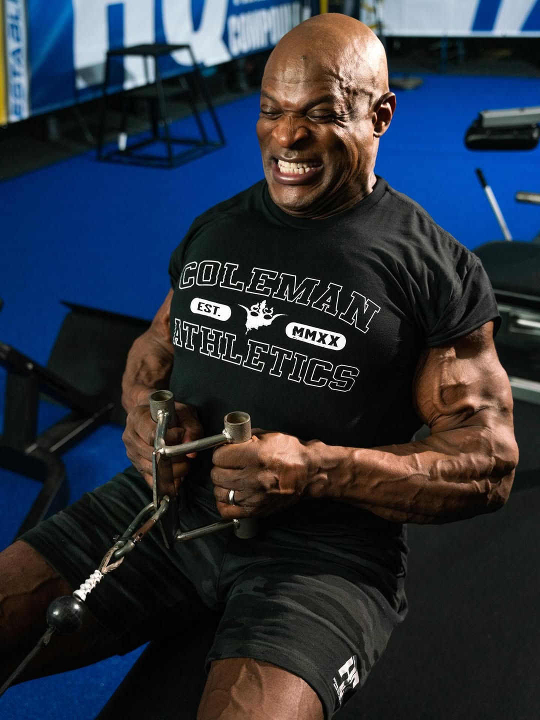 telegram-cloud-photo-size-4-5988895633425152587-w رونی کلمن - بدنسازی