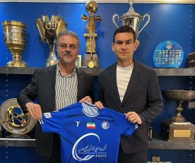 رستم آشورماتوف