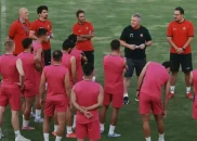 هواداران تراکتور قصد دارند بنری علیه ریکاردو آلوز به ورزشگاه نقش جهان ببرند