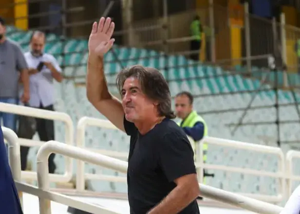 خواستار رفع محرومیت ساپینتو ؛ اقدام دسته‌جمعی بازیکنان استقلال