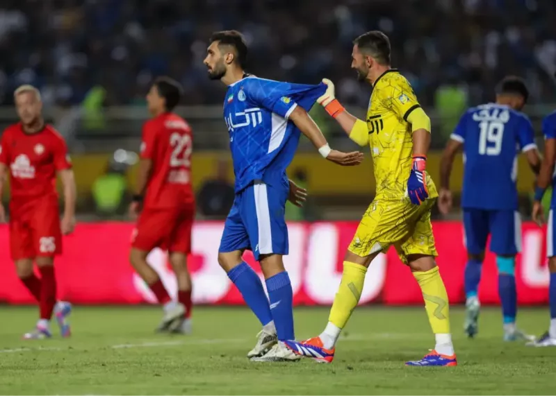 تراکتور و استقلال ؛ رویارویی در هفته اول پس از ۸ روز