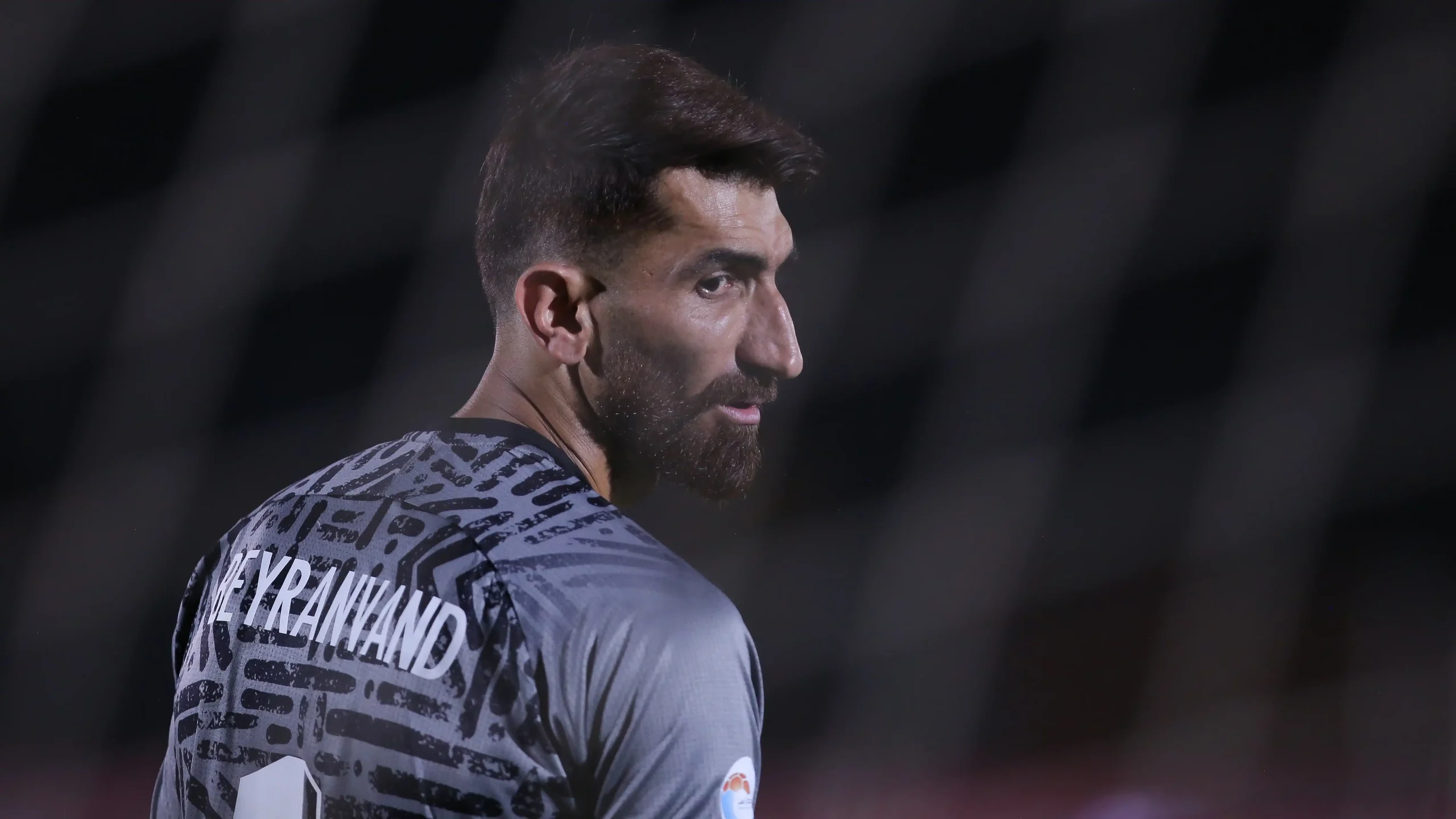 نگاهی به احتمال انتقال علیرضا بیرانوند از تراکتور به استقلال