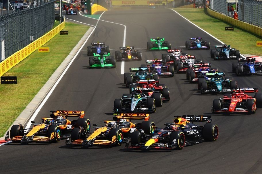 14040510061201240335713810-1 اتومبیلرانی فرمول یک ,