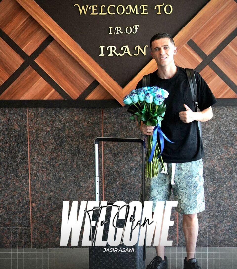 موسی جنپو و یاسر آسانی دو بازیکن جدید تیم فوتبال استقلال وارد ایران شدند