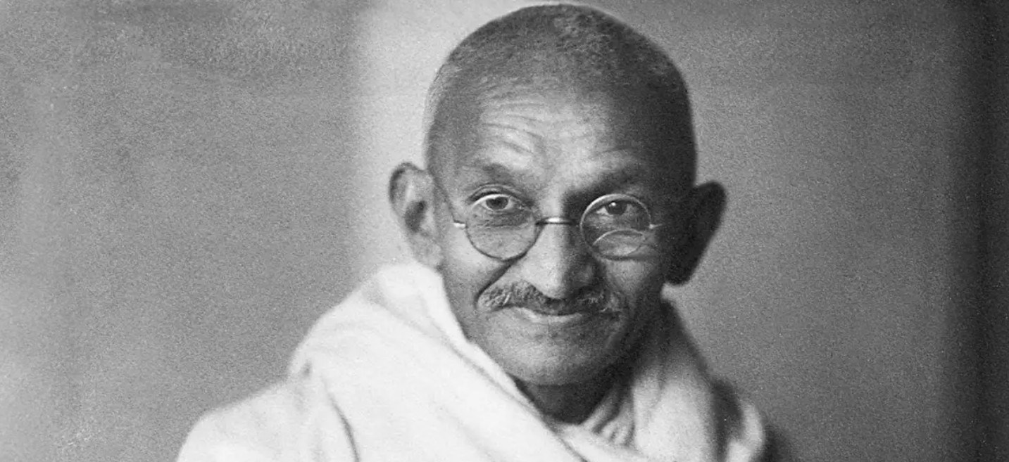 2025-08-15_155907-1 مهاتما گاندی