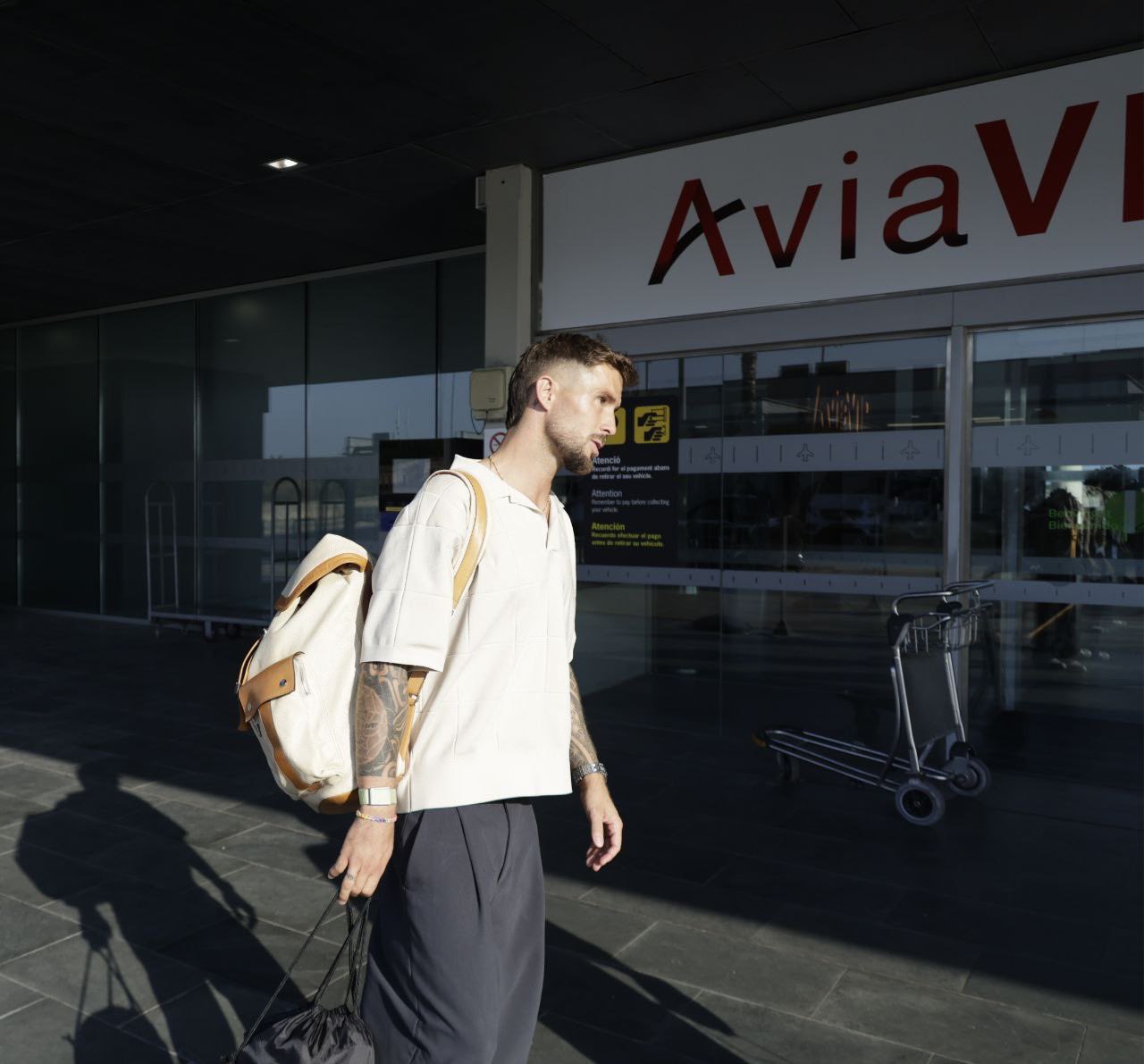 20250808_224922 آخرین تصویر اینیگو مارتینز در بارسلونا