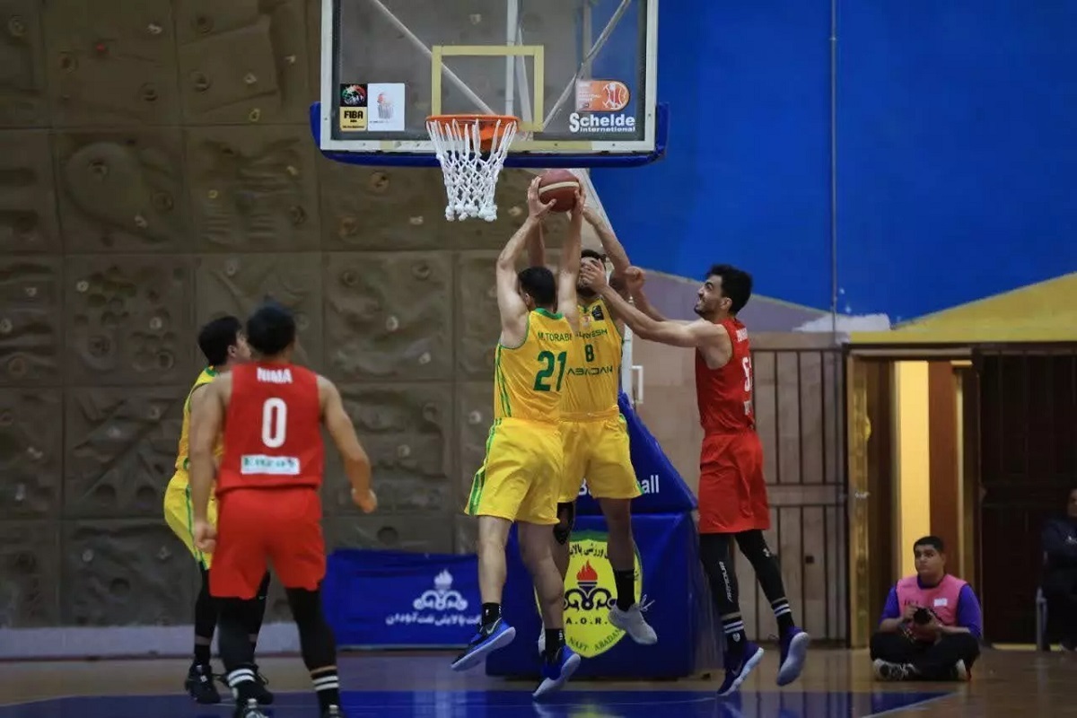 تغییر مسیر اجباری استقلال با فرمان فدراسیون/ بازی کثیف مربیان بدون تیم در بسکتبال ایران