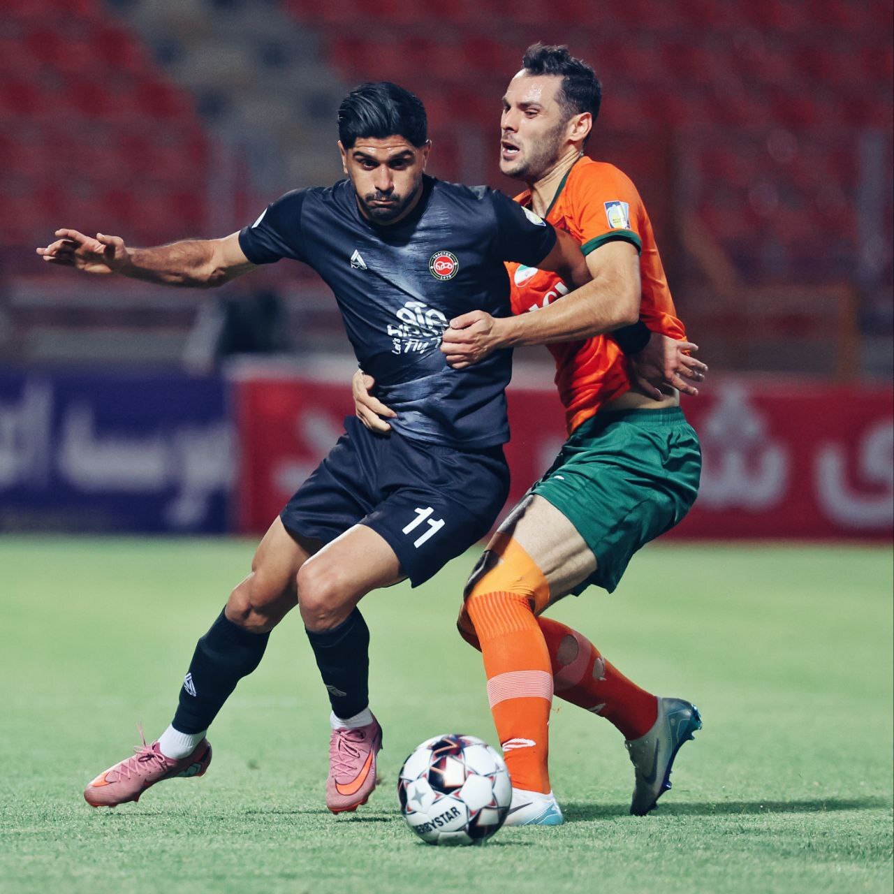 قدم‌های لغزنده مدعیان در شروع لیگ برتر؛ جان تازه فوتبال با چهره‌های تازه