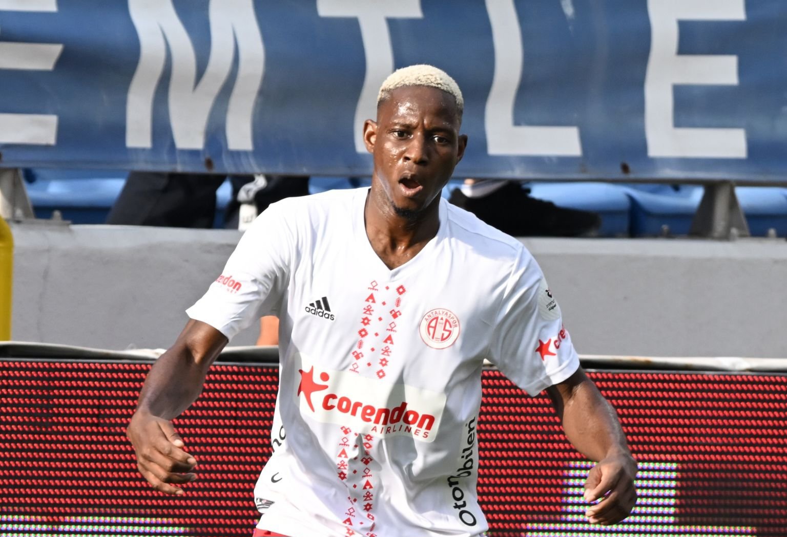 موسی جنپو در آنتالیا اسپور