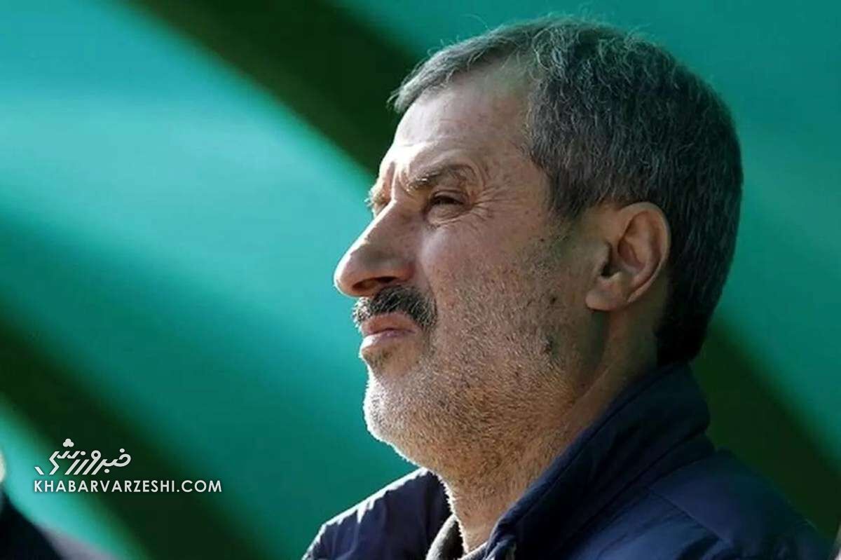 در بازی با سپاهان پول خرج می‌کنند تا به مدیران و مربیان پرسپولیس بد و بیراه بگویند/ در فوتبال ایران اگر باج ندهی به تو تهمت می‌زنند