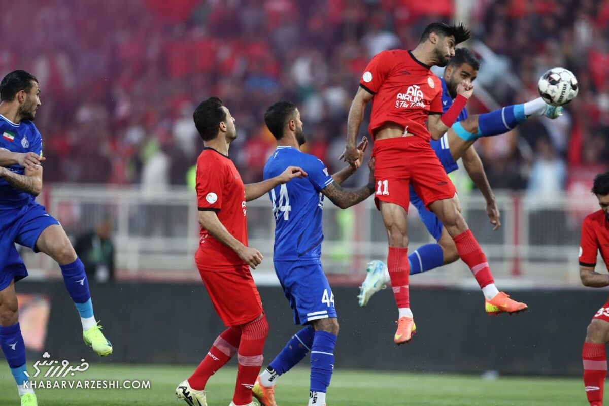 382629-2 استقلال اینبار میتواند تراکتور را شکست بدهد/ ساپینتو باید از سوپرجام درس بگیرد/ فوتبال ایران از آسیا جدا شده است
