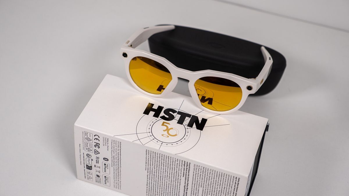 398730 Oakley Meta HSTN