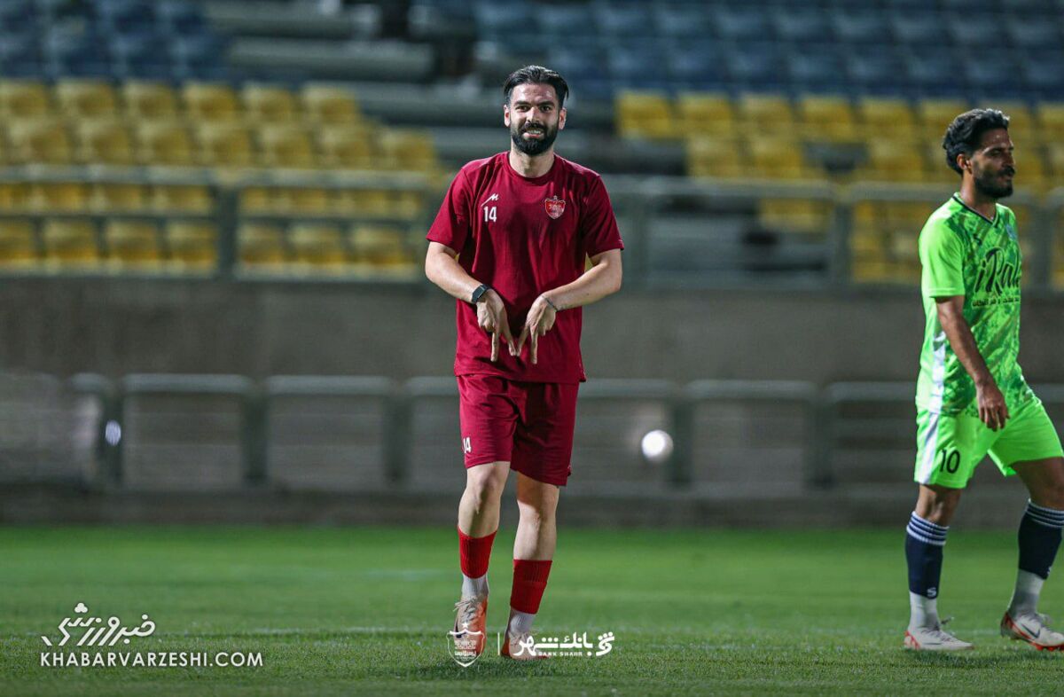 399047 ذوقزدگی خارجیهای پرسپولیس/ هاشمیان پروژه احیاسازی یک بازیکن را استارت زد! +عکس