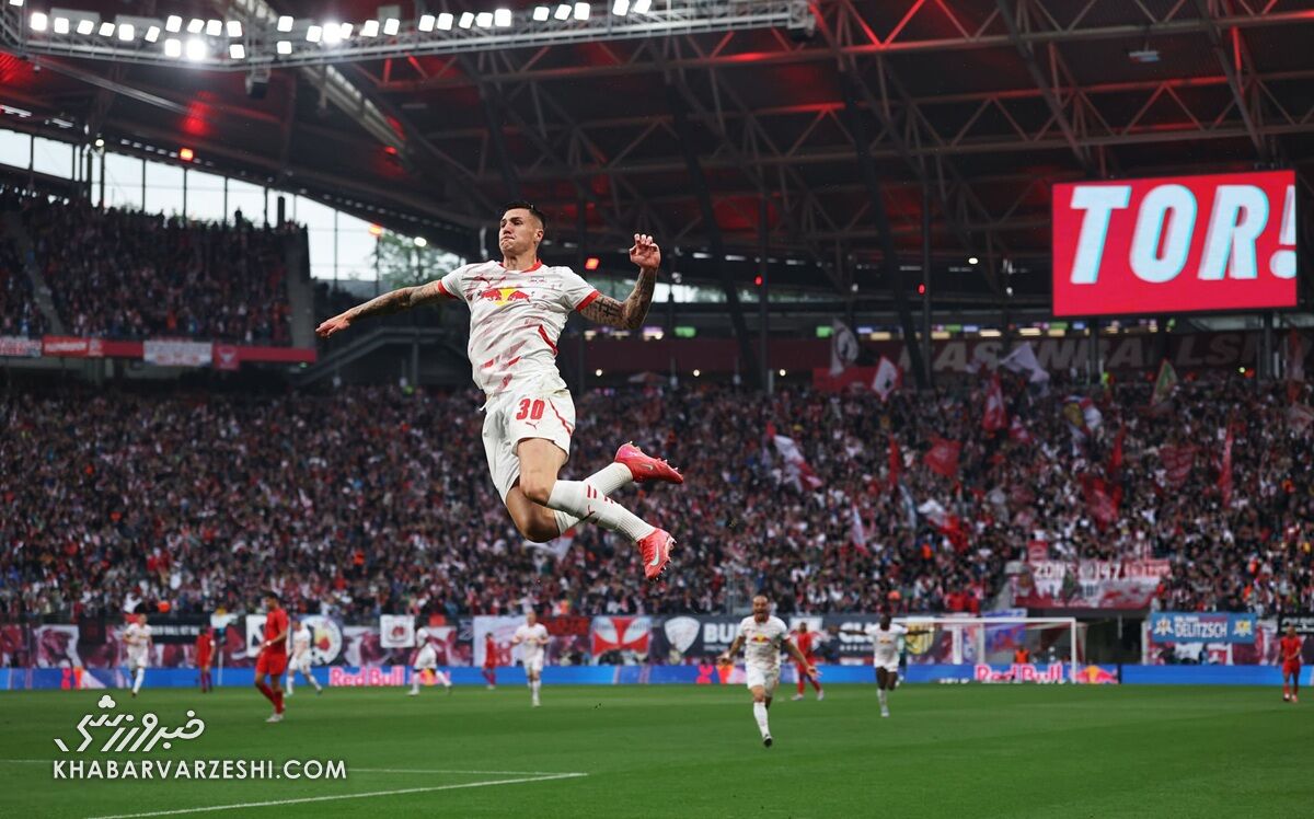 399202 پرش به قلب اولدترافورد؛ ستارهای با DNA هالند و پرشهای رونالدویی