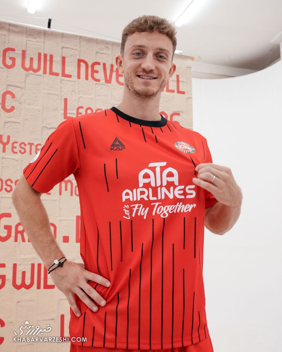 399363 رقیب استقلال رنگ قرمز را به رخ کشید! +عکس