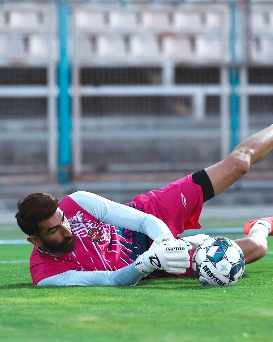 بیرانوند محروم است یا استندبای؟