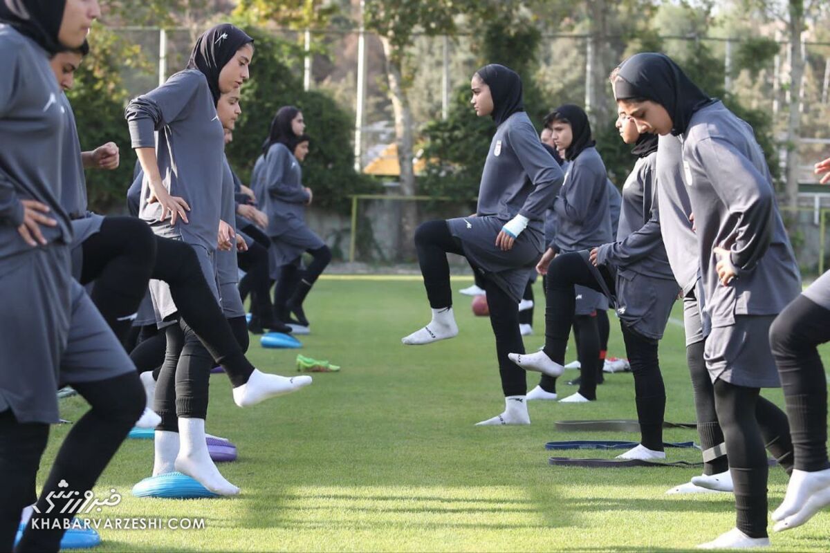 401119 دختران فوتبالیست زیر 17 سال ایران