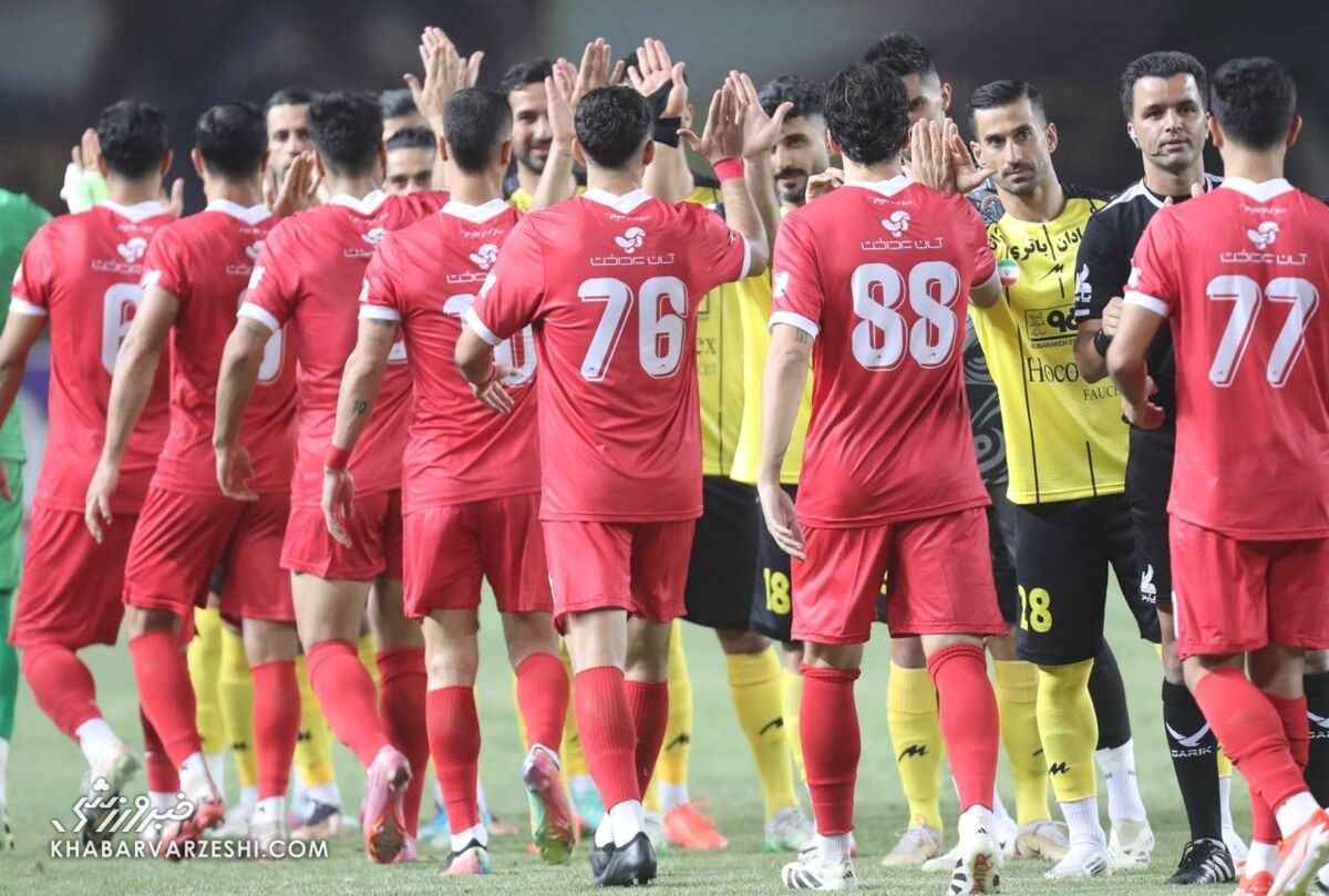مصاف سپاهان و پرسپولیس
