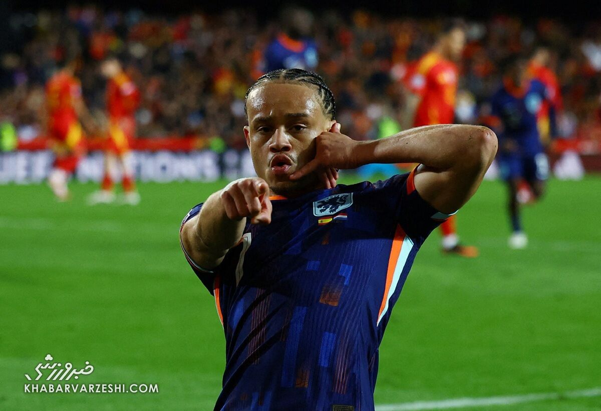 401949 ژاوی سیمونز