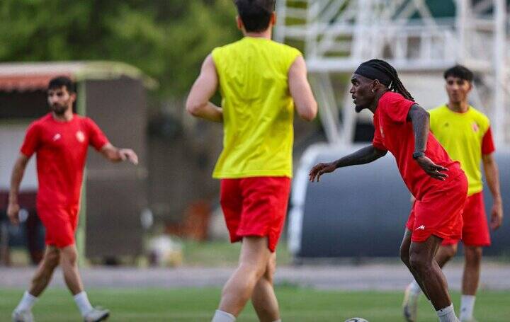 بازگشت مهاجم مصدوم پرسپولیس با چهره متفاوت+ عکس