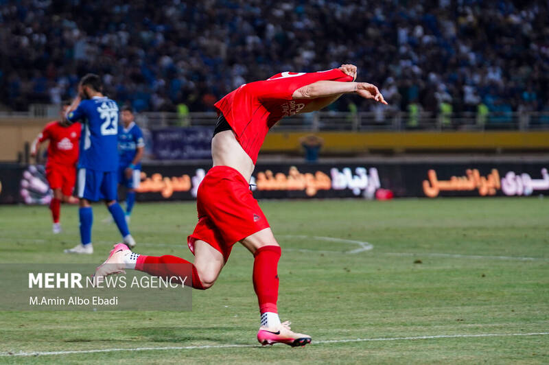 سوپرجام فوتبال باشگاه‌های ایران - استقلال و تراکتور